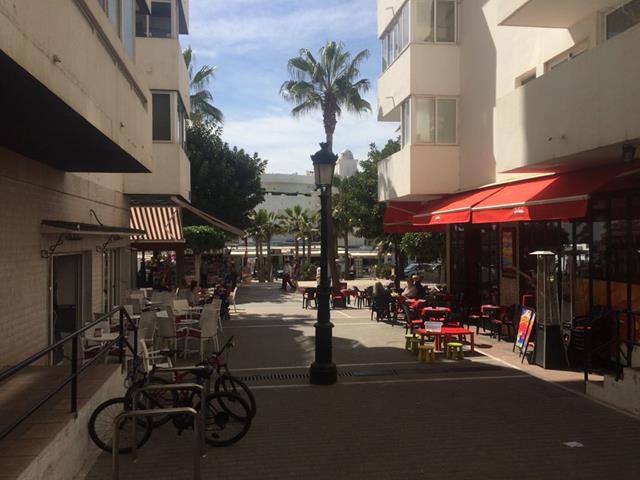2nd beachline Marbella 3 beds city centre apartment