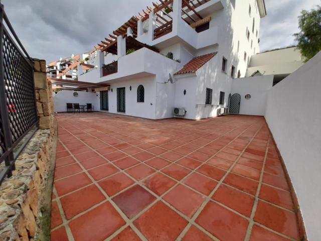 Lomas Marbella Club – large ground floor apartment